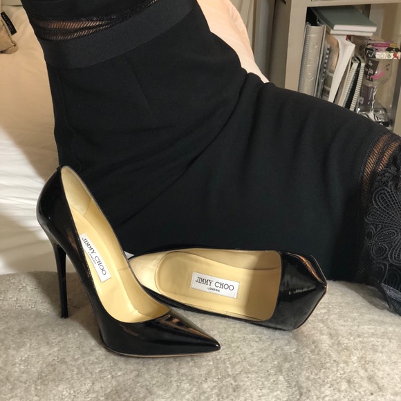 Jimmy Choo Shoes - Blk Patent Leather Jimmy Choo Pumps
